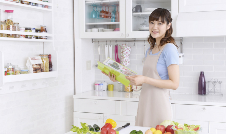 梅雨時期は要注意！？ダニが食品にも潜んでるってほんと？アイキャッチ画像