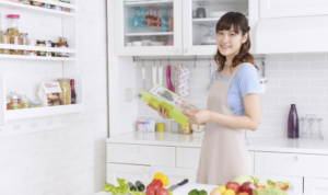梅雨時期は要注意！？ダニが食品にも潜んでるってほんと？アイキャッチ画像